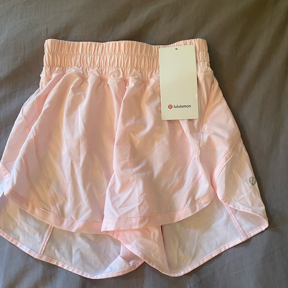 LULULEMON! “Strawberry Milkshake” Track That MR 5” SHORT Brand New! NEVER WORN